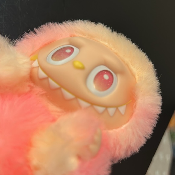 Labubu - Picture 4 of 4